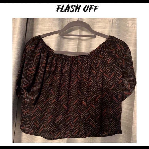 Sleeveless Top - Picture 5 of 5